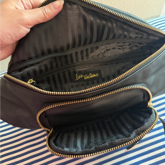 Victoria's Secret Black and Pink Leopard Crossbody Bag adjustable strap - Picture 7 of 9